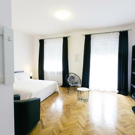 Street View Apartments Sibiu Eksteriør bilde